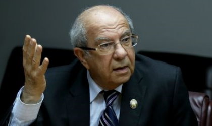 Rector de la Universidad de Panam� se retira