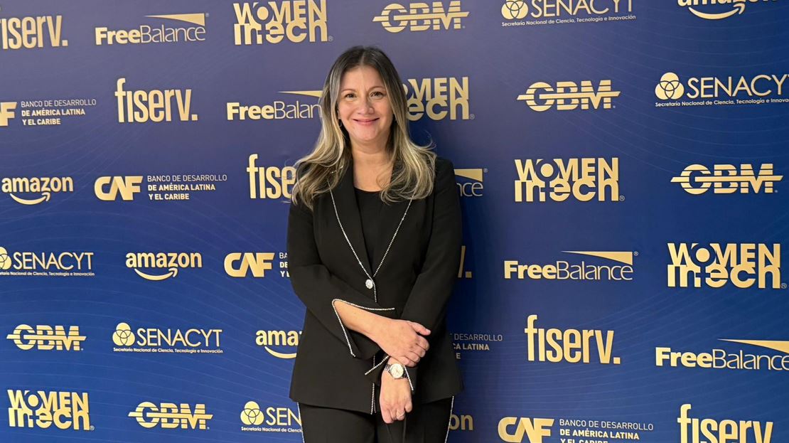 Nadja Cooper, Vicepresidenta de Rigsa, recibe reconocimiento internacional de los Women in Tech  awards con el Ally Award