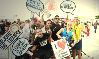 Todo un xito gran Carrera Caminata 5K de las tiendas Running Balboa
