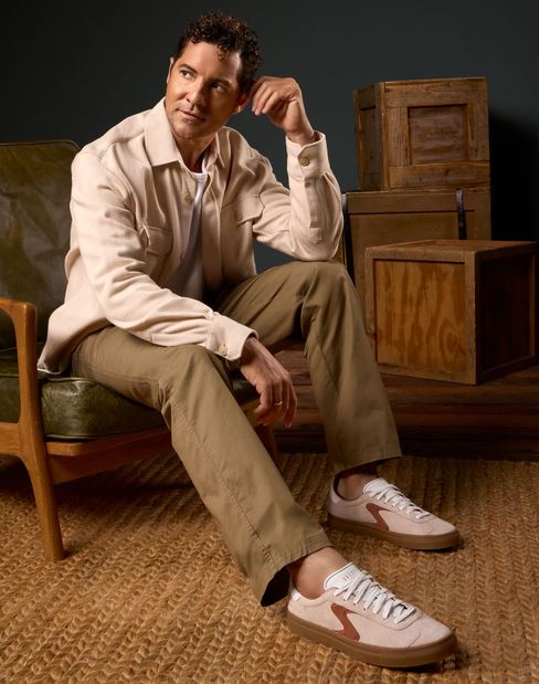 Skechers ampla la campaa de David Bisbal a Latinoamrica como embajador masculino de la marca