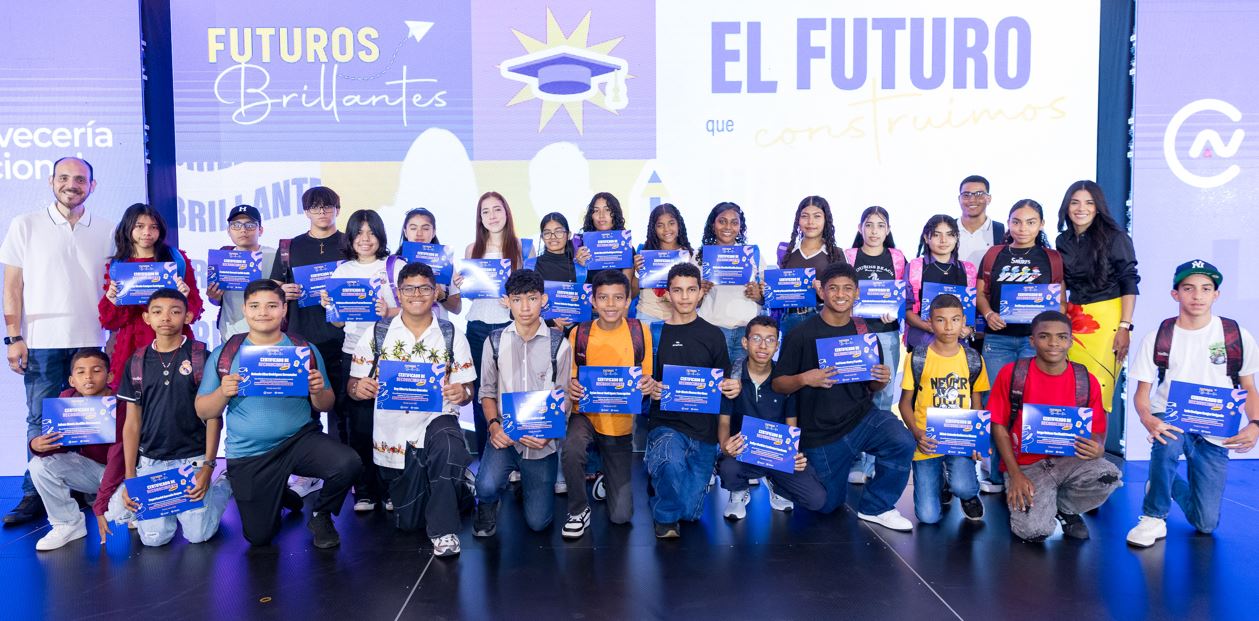 Cervecer�a Nacional entrega 210 becas a hijos de colaboradores a trav�s de 