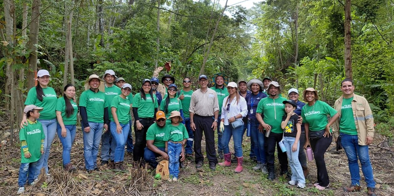 MiAMBIENTE y ENSA plantan 600 �rboles en Utiv� para conmemorar D�a Nacional de Cuencas Hidrogr�ficas