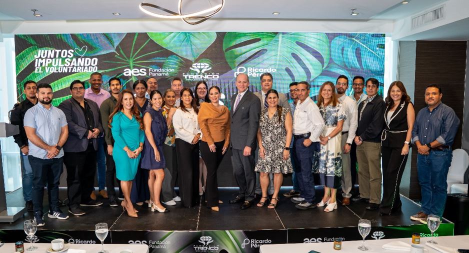 Fundacin AES Panam, Fundacin Trenco y Ricardo Prez se unen para celebrar el Da Internacional de los Voluntarios