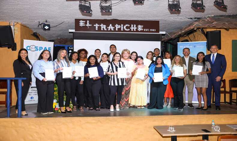 Formaci�n digital impulsa el turismo: 82 j�venes se certifican en Panam�