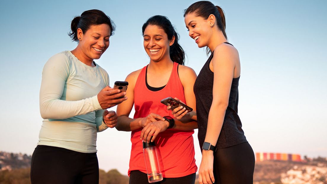 �Qu� cinco h�bitos pueden ayudar a las mujeres a sentirse m�s fuertes y con m�s energ�a cada d�a?