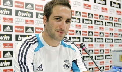 Gonzalo Higuan le contesta a Sandro Rossell