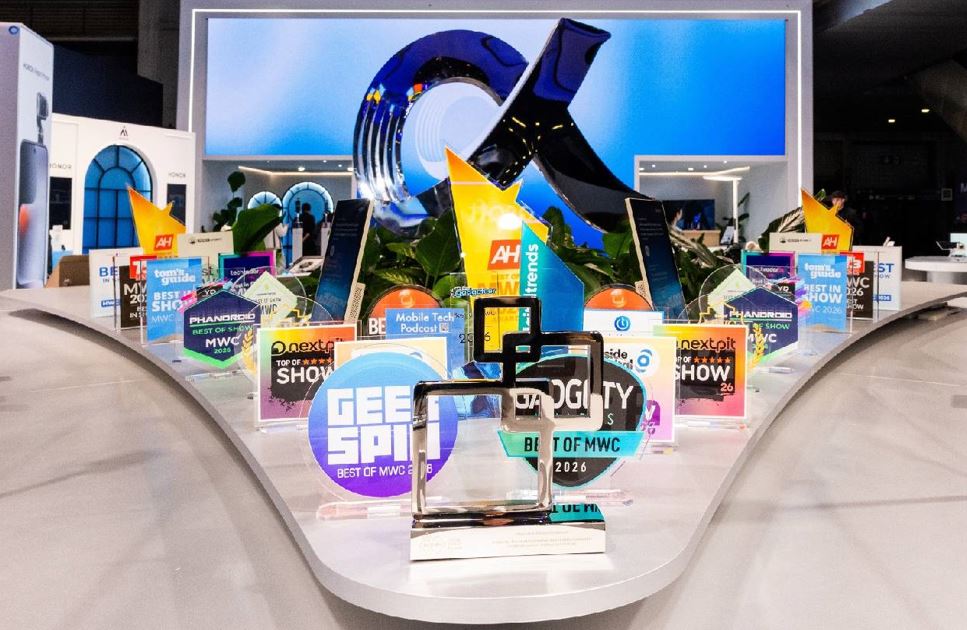 HONOR recibe reconocimiento global en MWC 2026 por la innovaci�n del Robot Phone y el liderazgo del Magic V6 en plegables
