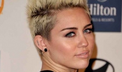 Miley Cyrus a lo Shakira Shakira