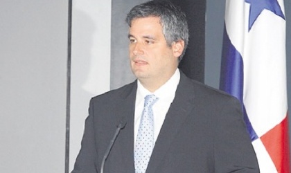 Ferrufino, confirma aspiraciones a la presidencia de Papadimitriu