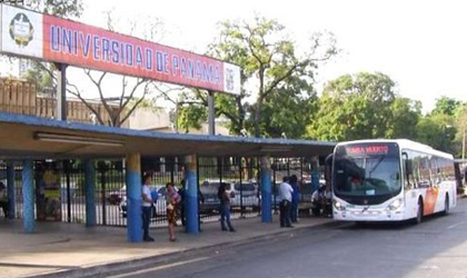 Rector de la Universidad de Panam envuelto en Polmica
