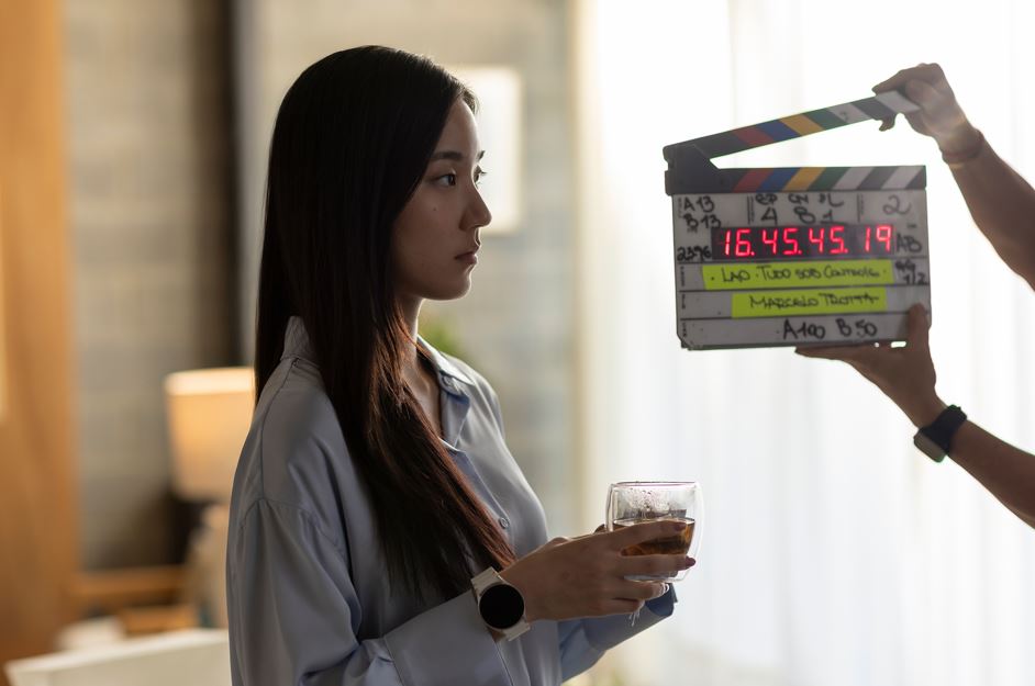 Samsung presenta su primer contenido original: el K-drama Todo Bajo Control, disponible en YouTube