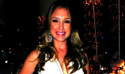 Stefanie de Roux felizmente casada
