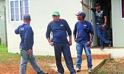 Trabajadores sociales exigen al Gobierno equiparacin de salarios