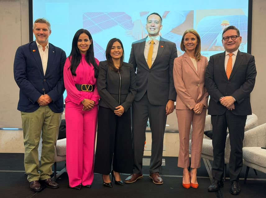 UniBank y Mastercard anuncian la nueva experiencia de pagos transfronterizos para las pymes paname�as