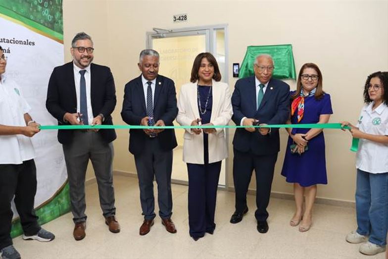 La UTP presenta los laboratorios que  Laboratorio de Investigaciones en Biociencias, Biotecnologa y Ciencias Aplicadas