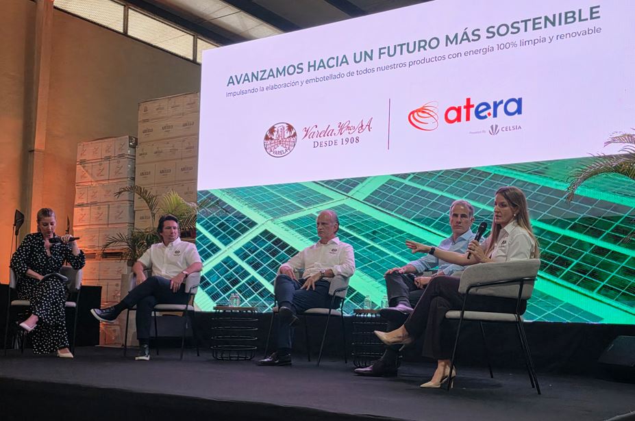 Varela Hermanos inicia produccin con energa 100% limpia y presenta la edicin limitada de Seco Herrerano Patria 2025
