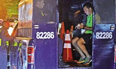 /vidasocial/le-sacan-una-pistola-a-luis-casis/31301.html