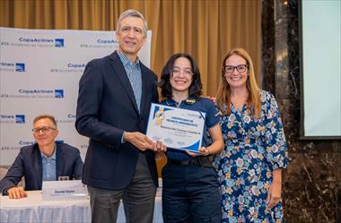 /vidasocial/la-academia-de-tecnicos-aeronauticos-de-copa-airlines-gradua-a-47-tecnicos/106016.html