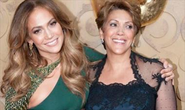 /vidasocial/madre-de-jlo-se-sabe-todos-los-pasos-de-su-hija/43887.html