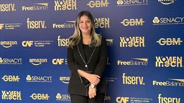 /vidasocial/nadja-cooper-vicepresidenta-de-rigsa-recibe-reconocimiento-internacional-de-los-women-in-tech-awards-con-el-ally-award/106178.html