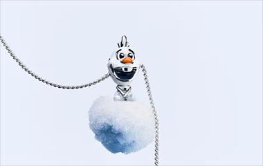 /spotfashion/pandora-presenta-la-magia-de-disney-frozen-en-una-coleccion-que-celebra-el-encanto-y-la-fuerza-interior/106451.html