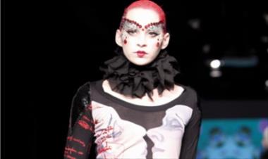 /spotfashion/pasarela-de-la-marca-desigual-derroche-de-color-y-alegria/17342.html