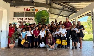 /vidasocial/enel-panama-impulsa-la-economia-circular-transformando-uniformes-en-kits-escolares-para-comunidades/106908.html