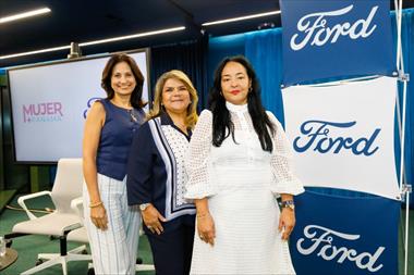 /vidasocial/mujer-panama-impulsa-el-liderazgo-femenino-en-la-industria-automotriz-con-el-respaldo-de-ford/106133.html