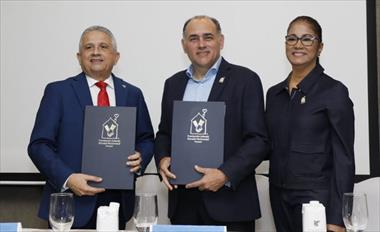 /vidasocial/fundacion-infantil-ronald-mcdonald-de-panama-y-el-hospital-del-nino-firman-acuerdo-para-construir-la-primera-sala-familiar-en-el-pais/106118.html