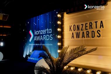 /vidasocial/konzerta-awards-2025-reconocio-a-las-empresas-que-impulsan-el-empleo-y-el-talento-en-panama/106286.html