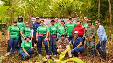 /vidasocial/mas-de-400-arboles-fueron-plantados-por-ensa-y-el-minsa-en-una-jornada-de-reforestacion/105842.html