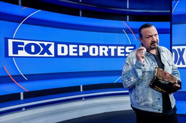 /deportes/mas-alla-del-diamante-pepe-aguilar-le-pone-voz-y-orgullo-latino-a-la-pasion-del-beisbol-de-octubre/107280.html