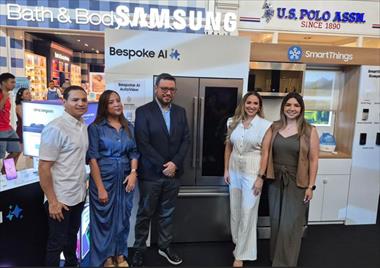 /zonadigital/llega-a-panama-la-refrigeradora-samsung-que-se-ilumina-automaticamente-cuando-te-acercas/107149.html