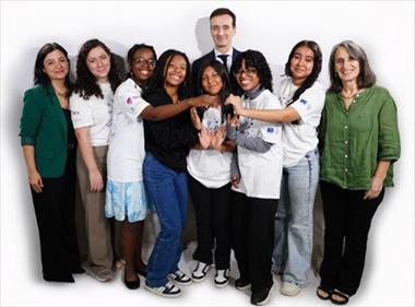 /zonadigital/jovenes-panamenas-participan-en-campamento-de-ciberseguridad-cyberwizards-2025-con-el-apoyo-de-la-senacyt-y-la-union-europea/106143.html