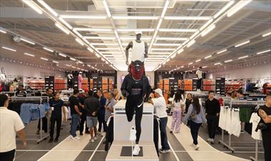 Nike Factory abre una tienda en Los Pueblos con mas de 1,000 metros cuadrados y precios incre�bles