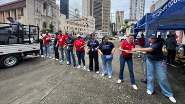 /zonadigital/-128226-4-5-toneladas-de-residuos-electronicos-menos-para-el-planeta-127758-/106237.html