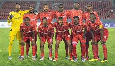 /deportes/herbalife-anuncia-su-apoyo-al-futbol-coclesano/106684.html