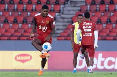 /deportes/regresamos-a-casa-panama-mayor-ya-entrena-en-el-rommel-pensando-en-mexico/106477.html