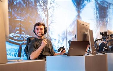 /zonadigital/una-pantalla-para-cada-tipo-de-gamer-curva-o-plana-descubre-cual-es-la-mejor-opcion-para-ti/105987.html