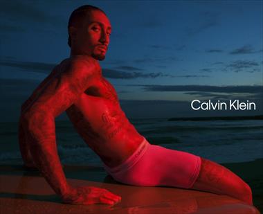 /spotfashion/calvin-klein-presenta-a-la-estrella-del-futbol-raphinha-para-su-nueva-campana-de-ropa-interior/106644.html