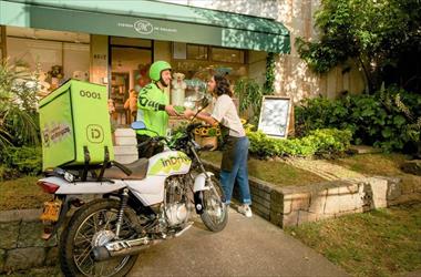 Diciembre sin caos: cmo moverte y enviar regalos sin perder horas en el trfico