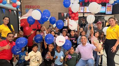 /vidasocial/wendy-s-celebra-con-los-ninos-de-casa-esperanza/106335.html